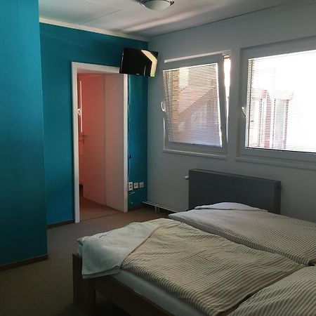 Sporthotel Barborka Hluboká nad Vltavou Exterior foto